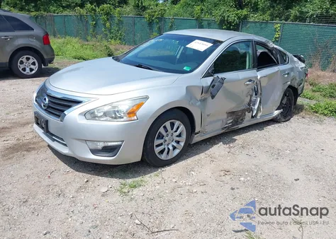 2015 Nissan Altima 2.5 S z USA, uszkodzony, nr VIN 1N4AL3AP6FN326895